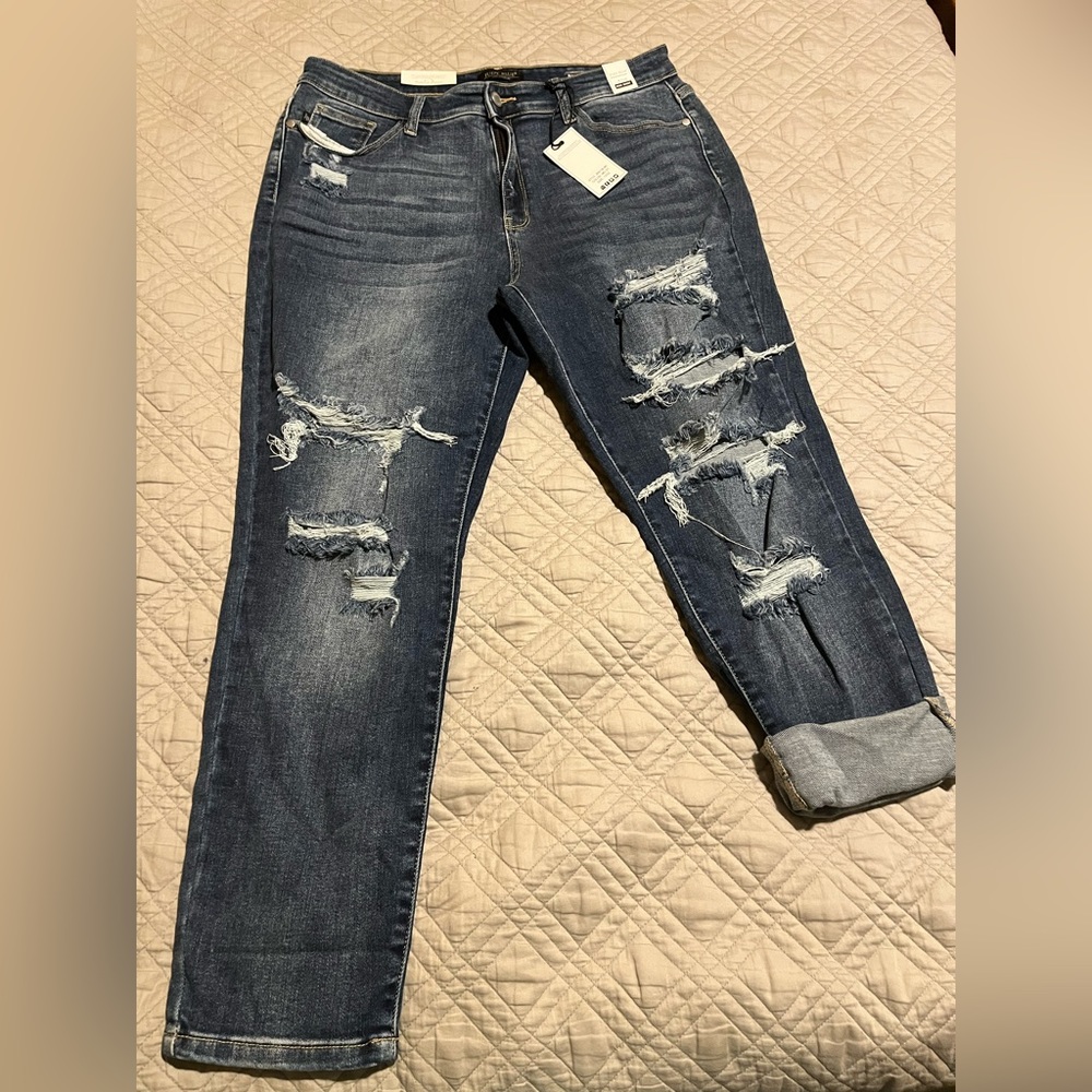 Just blue boyfriend fit jeans.  15/32